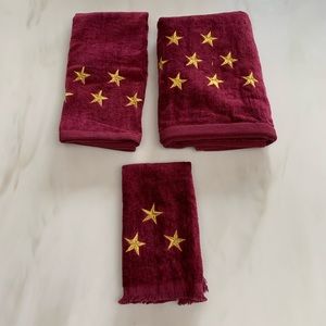 NWOT Vintage Towel Set